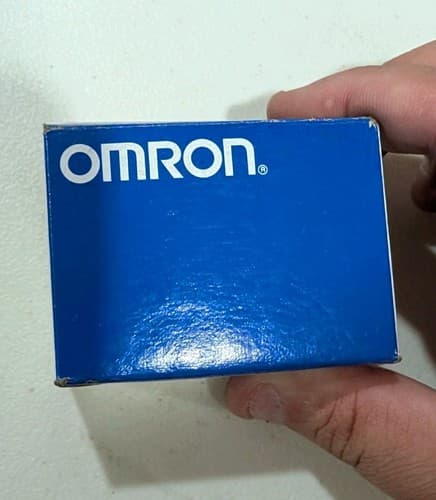 Omron 4FE18 Box Of 5 24A Relay 5 Pin, New Open Box