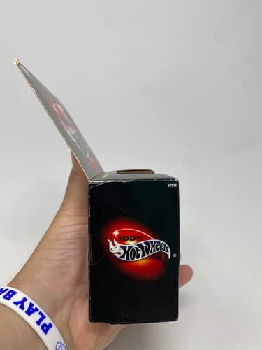 2000 100% Hot Wheels Metal Collection Red 1957 Olds Limited Edition  — photo 5