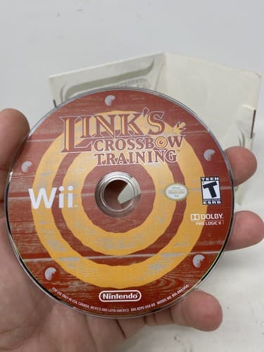Link's Crossbow Training (Wii) Complete Disc and Paper Case - No Zapper — photo 5