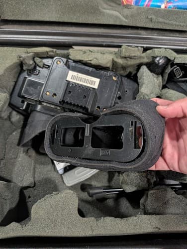 Nintendo Virtual Boy in Blockbuster Exclusive Carry Case & Console For Parts — photo 9