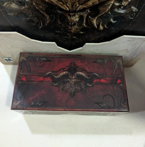 Diablo 3 Diablo III Collector's Edition Game Opened USB & Statue Included — photo 9