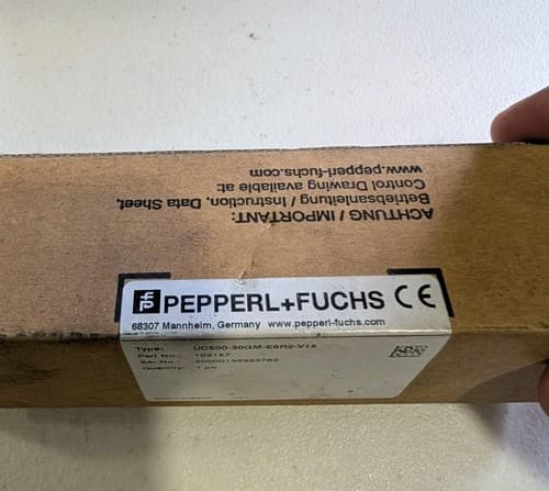 NEW Pepperl+Fuchs UC500-30GM-E6R2-V15 Ultrasonic Sensor