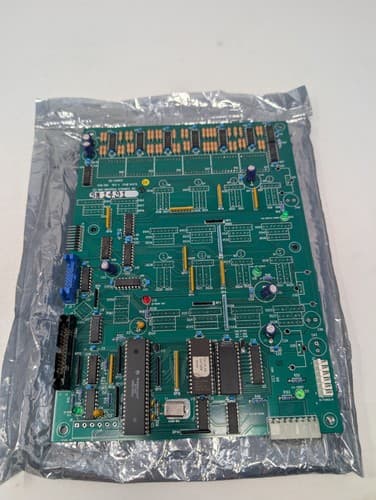 UNIVERSAL DYNAMICS PCB-083 REV.A CIRCUIT BOARD NSNP 