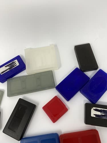 Lot of 25 Nintendo DS Game Cartridge Cases Holder Holds Games 4-in-1 Singles Etc — photo 3