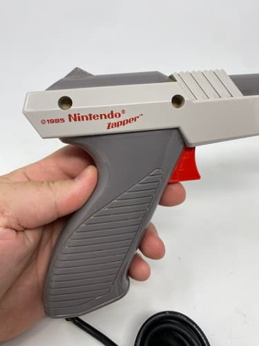 Vintage 1985 Nintendo NES Zapper Gray Model NES-005 Made in Japan OEM — photo 2