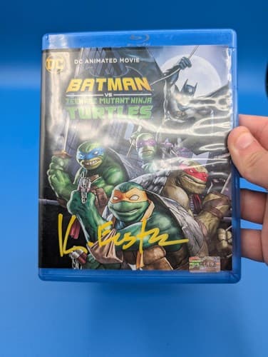 Batman vs. Teenage Mutant Ninja Turtles Blu-ray Signed By Kevin Eastman L — photo 2