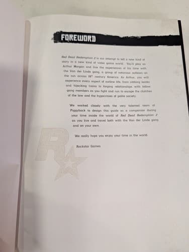 Red Dead Redemption 2: The Complete Official Guide Collector's Edition Hardcover — photo 4