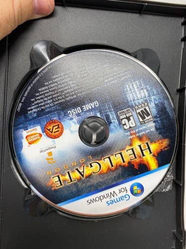 Hellgate: London (PC, 2007), for Windows 2007 Case Manual & Disc Complete Tested — photo 9