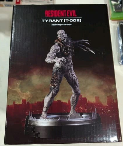 Resident Evil Tyrant T-002 NUMSKULL — photo 4