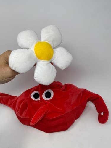 Nintendo Pikmin Red Pikmin Plush Costume Hat White Flower Cosplay Cap — photo 2