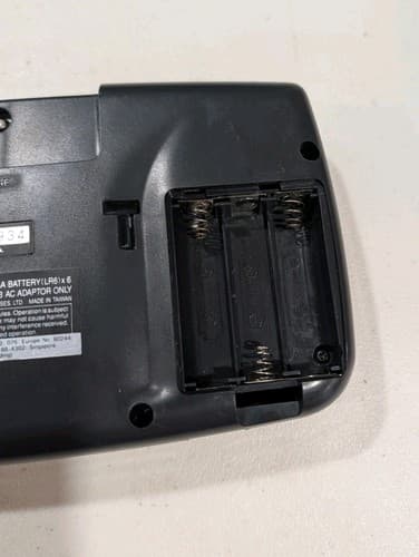 Sega Game Gear 2103 Handheld Video Game Console System for Parts Or Repair — photo 6