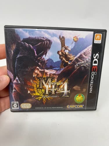 Monster Hunter 4 Ultimate Nintendo 3DS Japanese Version REGION LOCK