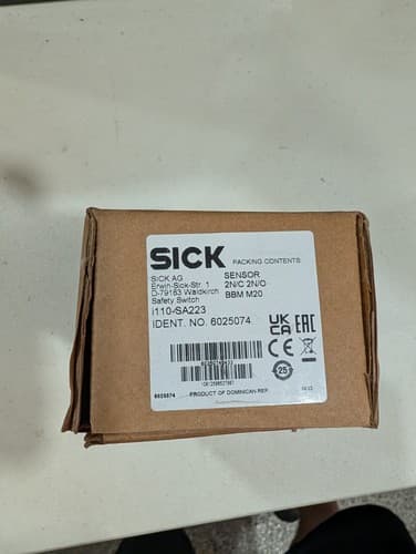 Sick i110-SA223 ELECTRO-MECHANICAL SAFETY SWITCH New