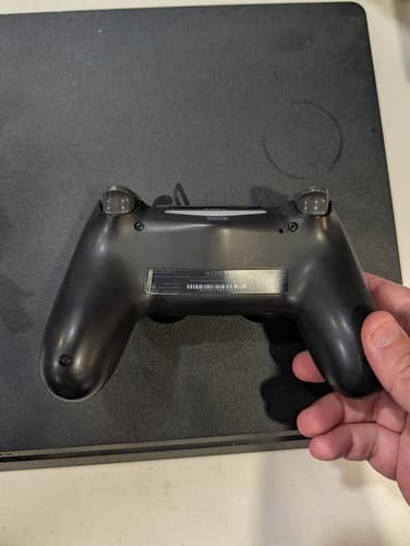 Sony PlayStation 4 Slim 1TB Console - Jet Black USED Tested W/ Controller — photo 5
