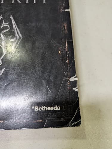 Prima Games The Elder Scrolls V: Skyrim Official Strategy Guide - Damaged Cover — photo 3