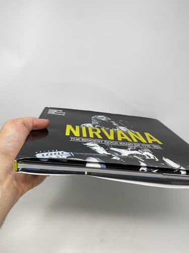 Nirvana: The Biggest Rock Band of the '90s HC Illus - Gillian G. Gaar — photo 2