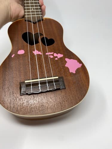 Sweet 21" Mahogany with heart hole & heart carved Soprano Ukulele + Carrying bag — photo 7
