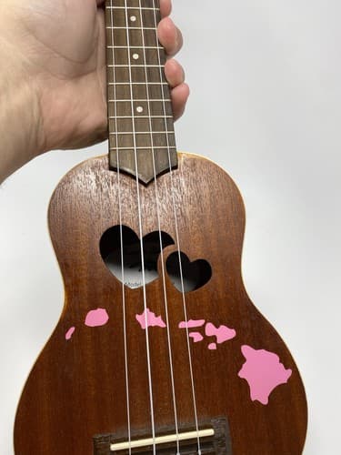 Sweet 21" Mahogany with heart hole & heart carved Soprano Ukulele + Carrying bag — photo 5