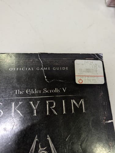 Prima Games The Elder Scrolls V: Skyrim Official Strategy Guide - Damaged Cover — photo 2