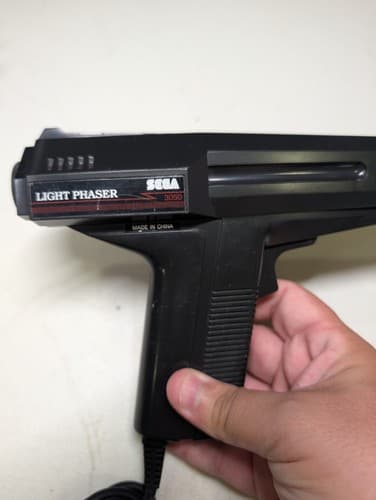 Vintage Original Sega Master System Light Phaser Gun Controller Zapper Tested — photo 3