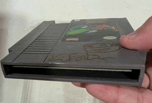 TMNT Tournament Fighters NES Cart Signed By Kevin Eastman — photo 7