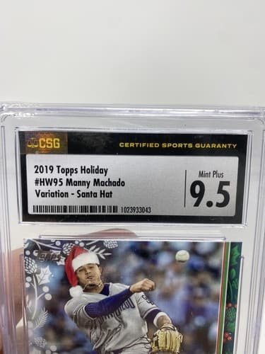 2019 Topps Holiday #HW95 Manny Machado CSG 9.5 SP Santa Hat San Diego Padres — photo 2