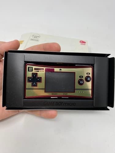 Club Nintendo Japan exclusive Famicom Controller II Faceplate and Mockup Display — photo 4