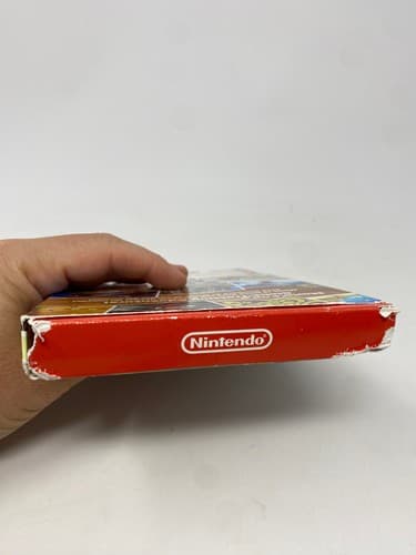 Super Mario Odyssey Nintendo Switch Game w/ Traveler's Guide & Box READ Damage — photo 5