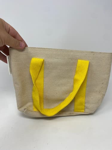 Pokemon Center PIkachu Tote Bag Yellow Cream Official — photo 3