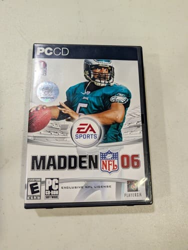 EA SPORTS Madden NFL 07 PC DVD-ROM American Football E 2006 Manual Included