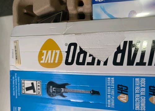 PS4 Guitar Hero Live Guitar Bundle Brand New — photo 5