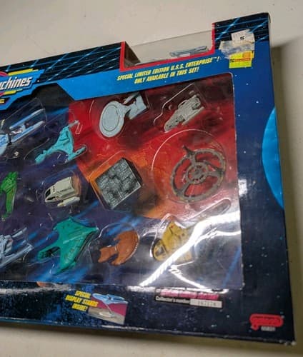 Galoob Micro Machines Star Trek L. Edition Collector's Set (65831) New 16 Vessel — photo 4