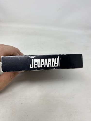 Jeopardy Nintendo NES Complete in Box CIB w/ Reg Card Inserts Ships Fast — photo 3