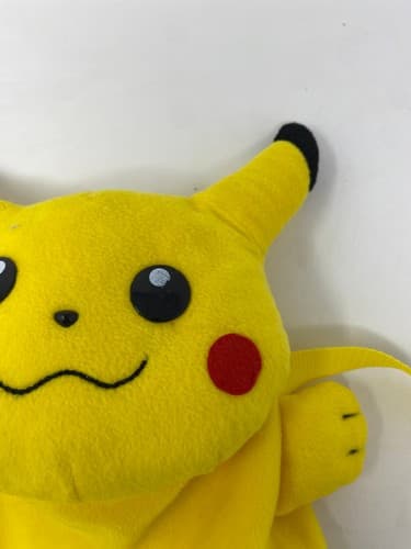 Pokemon Pikachu Yellow plush backpack original — photo 4