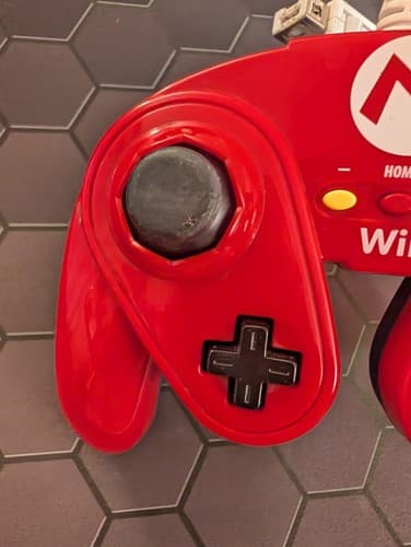 Mario Fight Pad Classic Controller PDP Nintendo Wii U Wired GameCube 085-006 Red — photo 3