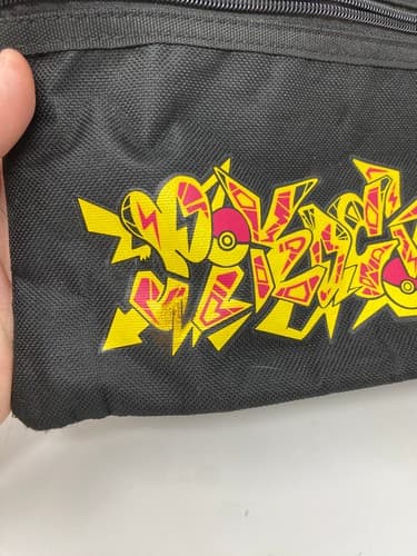 Pokémon Center Shibuya Exclusive Graffiti Art Sacoche Bag 2019 Pikachu Limited — photo 2