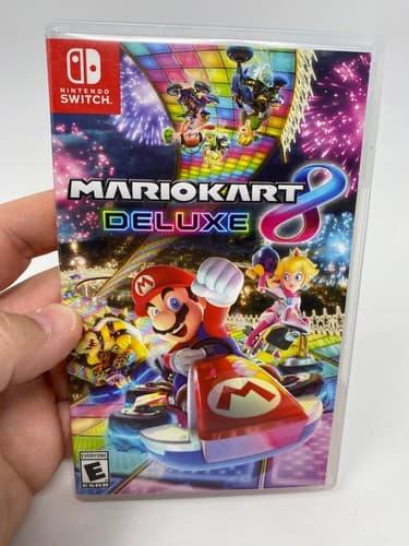 Mario Cart 8 Deluxe Nintendo Switch Game Cartridge with Case Complete Tested