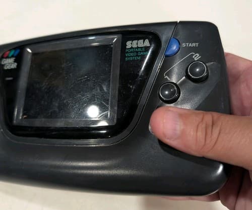Sega Game Gear 2103 Handheld Video Game Console System for Parts Or Repair — photo 4