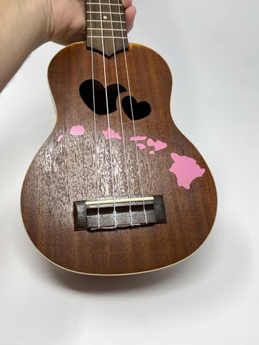 Sweet 21" Mahogany with heart hole & heart carved Soprano Ukulele + Carrying bag — photo 6
