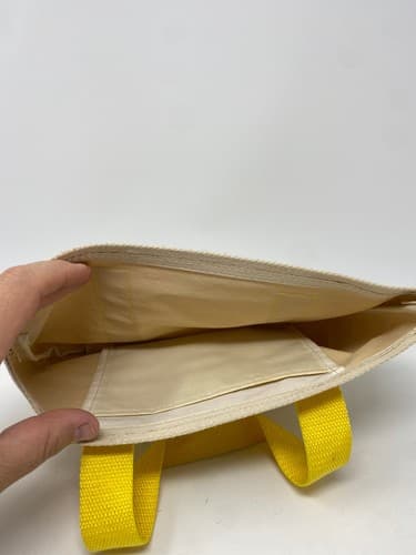 Pokemon Center PIkachu Tote Bag Yellow Cream Official — photo 5