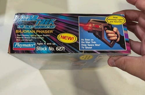 NOS Playmates 6271 Star Trek The Next Generation Bajoran Phaser 1995 — photo 7