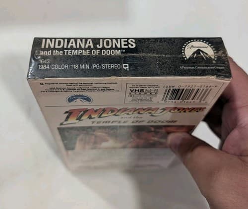 Original Indiana Jones VHS Lot of 2 - Raiders Of The Lost Ark, Temple Of Doom — photo 8