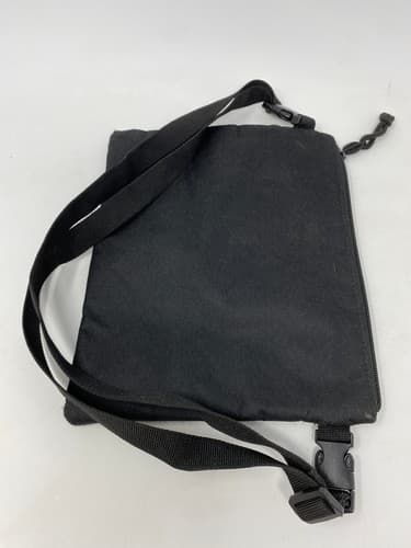 Pokémon Center Shibuya Exclusive Graffiti Art Sacoche Bag 2019 Pikachu Limited — photo 4