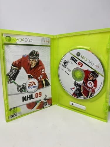 Lot of 2 Xbox 360 Games NHL 2009 2010 CIB Complete In Box — photo 8