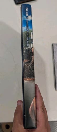 Prima Games Far Cry 5 Strategy Guide w/ Game World Poster (2018) — photo 4