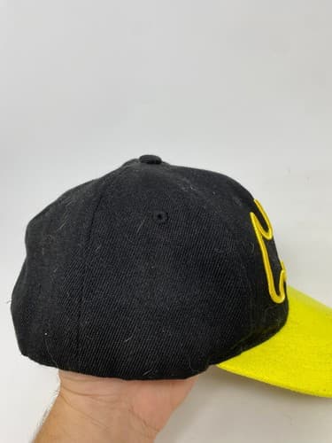 Vtg DC Comics Batman Batwing Snapback Cap Six Flags Black Yellow Hat OSFA Euc — photo 5