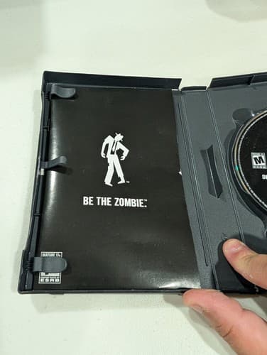 Stubbs the Zombie in Rebel Without a Pulse (PC, 2005) — photo 3