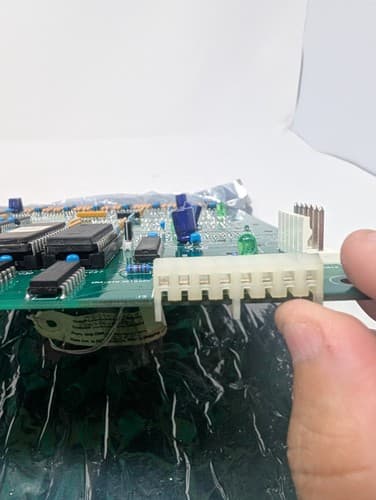 UNIVERSAL DYNAMICS PCB-083 REV.A CIRCUIT BOARD NSNP — photo 5
