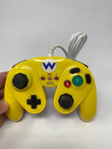 Nintendo Wii PDP Wario Wired Fight Pad Classic Controller PDP