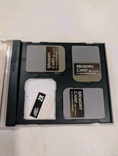 PlayStation 1 PS1 Performance Memory Card Case Holder w/ 3 Memory Cards - Tested — photo 3